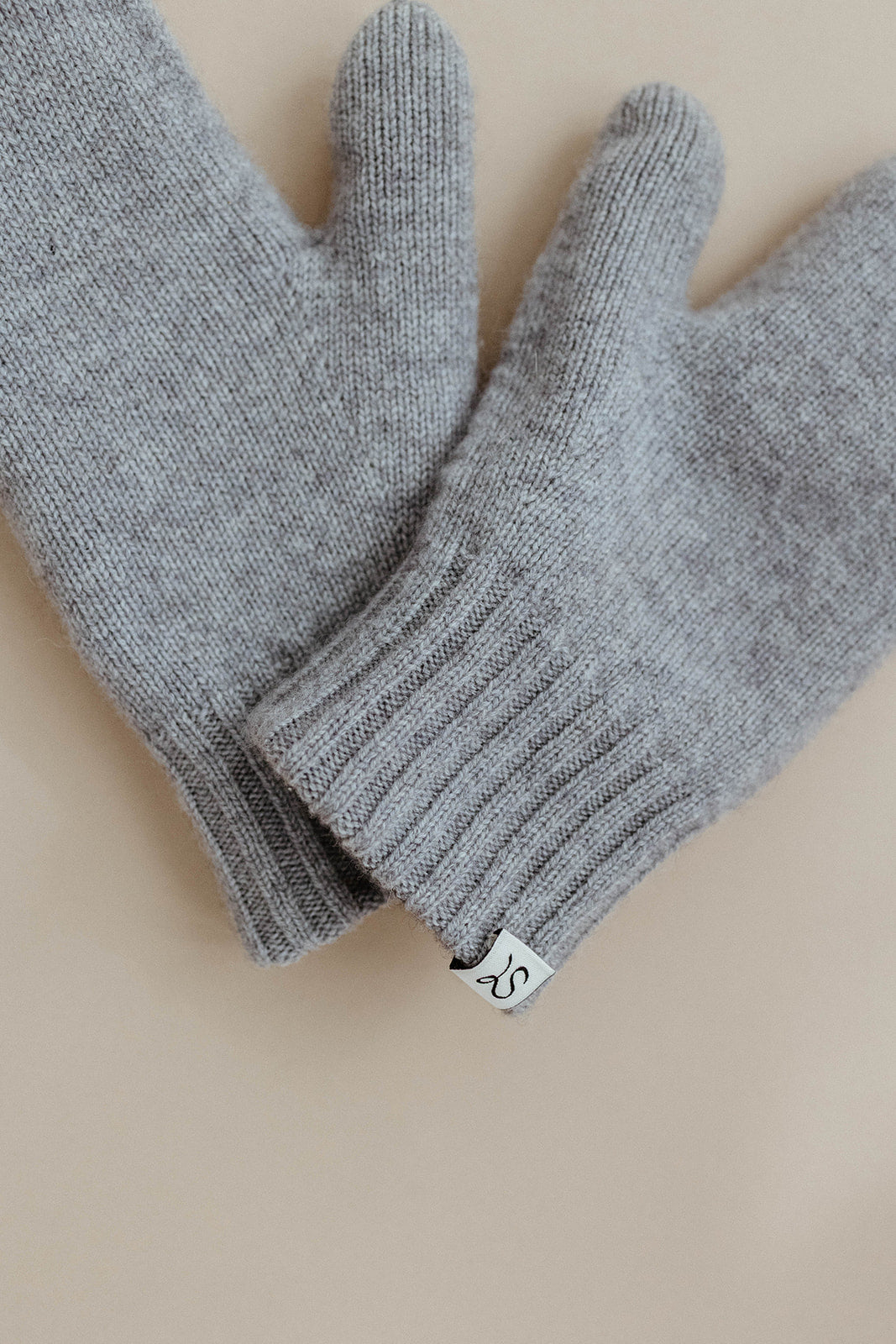 Cashmere Reversible Mittens